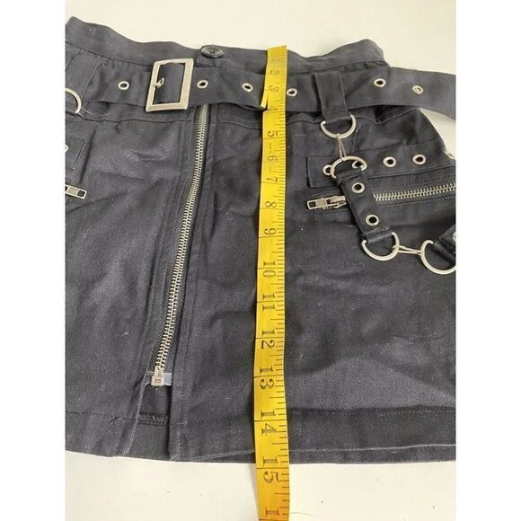 Carmar LF Brand Mini Jean Skirt Women’s Sz 8 Black Check Measurements Buckle - Picture 6 of 11